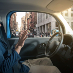 Un proyecto de ley propone que autos sin chofer tengan una caja negra y define quién es responsable ante un accidente de tránsito