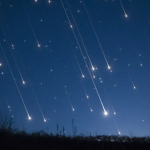 Una doble lluvia de meteoros iluminará el cielo de Uruguay en julio: cuándo se dará el fenómeno astronómico